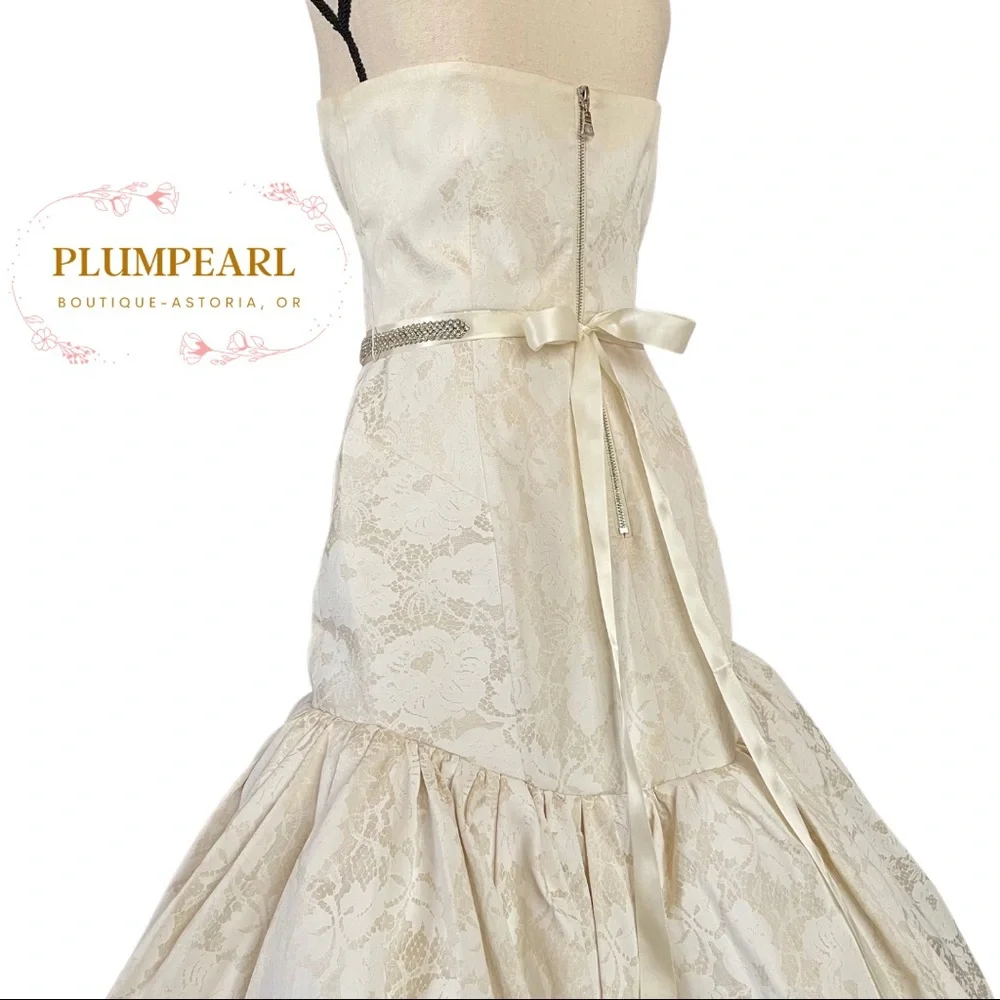 An Original Milly of New York Vintage Custom wedding gown - Picture 9 of 16